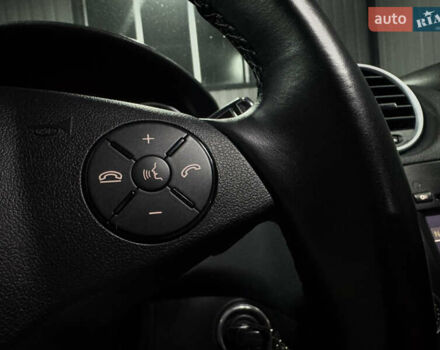 Черный Мерседес М-Класс, объемом двигателя 3.5 л и пробегом 196 тыс. км за 15000 $, фото 9 на Automoto.ua