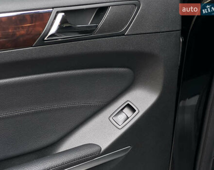 Черный Мерседес М-Класс, объемом двигателя 3.5 л и пробегом 265 тыс. км за 14300 $, фото 43 на Automoto.ua