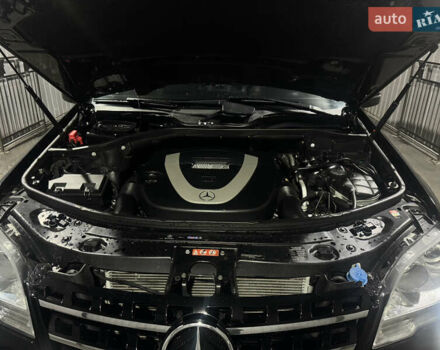 Черный Мерседес М-Класс, объемом двигателя 3.5 л и пробегом 196 тыс. км за 15000 $, фото 14 на Automoto.ua