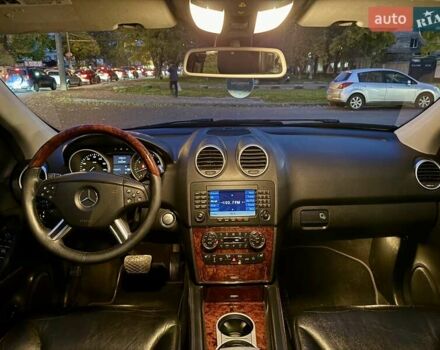 Мерседес М-Класс 2008 в Одессе на Automoto.ua Черный Мерседес М-Класс, объемом двигателя 3.5 л и пробегом 247 тыс. км за 10800 $, фото 59 на Automoto.ua