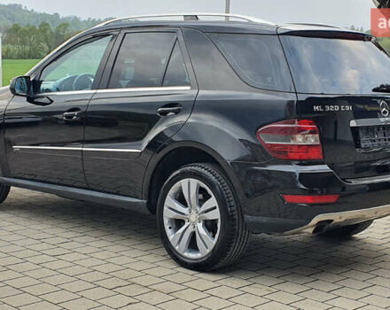 Черный Мерседес М-Класс, объемом двигателя 3 л и пробегом 177 тыс. км за 15300 $, фото 13 на Automoto.ua