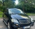 Чорний Мерседес М-Клас, об'ємом двигуна 3 л та пробігом 297 тис. км за 12100 $, фото 1 на Automoto.ua