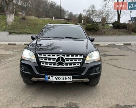 Чорний Мерседес М-Клас, об'ємом двигуна 2.99 л та пробігом 370 тис. км за 10900 $, фото 12 на Automoto.ua