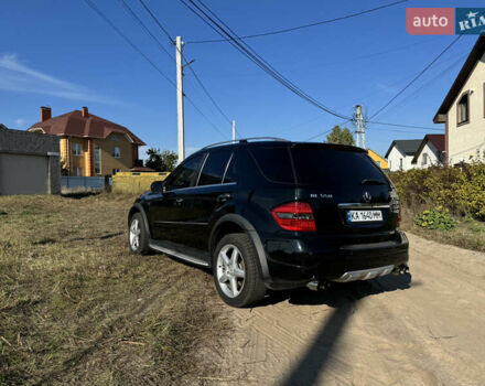 Черный Мерседес М-Класс, объемом двигателя 5.5 л и пробегом 310 тыс. км за 14000 $, фото 2 на Automoto.ua