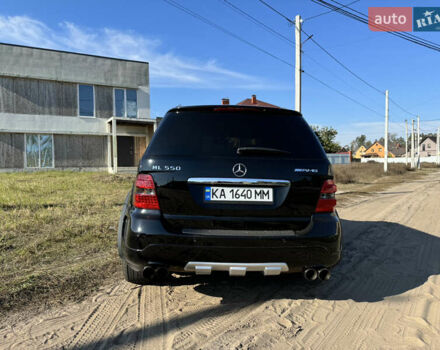 Черный Мерседес М-Класс, объемом двигателя 5.5 л и пробегом 310 тыс. км за 14000 $, фото 3 на Automoto.ua