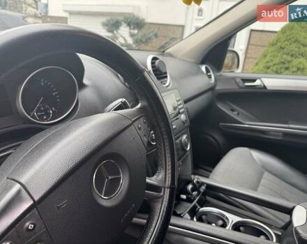 Черный Мерседес М-Класс, объемом двигателя 2.99 л и пробегом 270 тыс. км за 13600 $, фото 9 на Automoto.ua