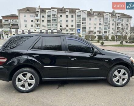 Чорний Мерседес М-Клас, об'ємом двигуна 2.99 л та пробігом 370 тис. км за 10900 $, фото 6 на Automoto.ua