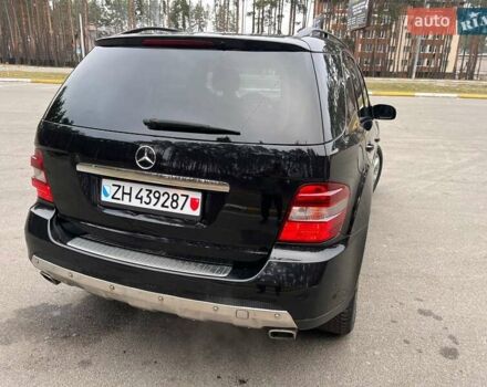 Чорний Мерседес М-Клас, об'ємом двигуна 3 л та пробігом 284 тис. км за 7300 $, фото 6 на Automoto.ua