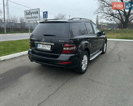 Черный Мерседес М-Класс, объемом двигателя 2.99 л и пробегом 480 тыс. км за 13500 $, фото 2 на Automoto.ua