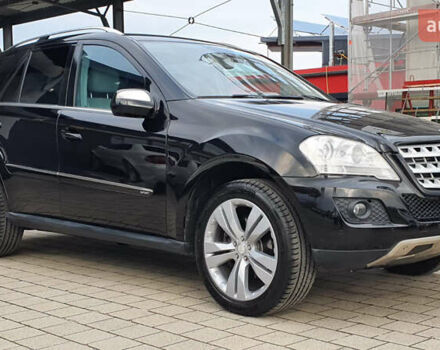 Черный Мерседес М-Класс, объемом двигателя 3 л и пробегом 177 тыс. км за 15300 $, фото 9 на Automoto.ua