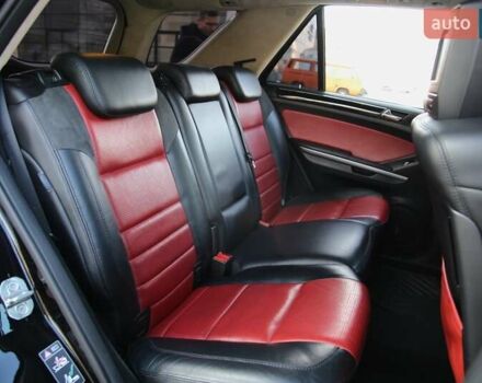 Чорний Мерседес М-Клас, об'ємом двигуна 6.21 л та пробігом 237 тис. км за 11500 $, фото 8 на Automoto.ua