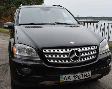 Черный Мерседес М-Класс, объемом двигателя 3.5 л и пробегом 159 тыс. км за 14900 $, фото 1 на Automoto.ua