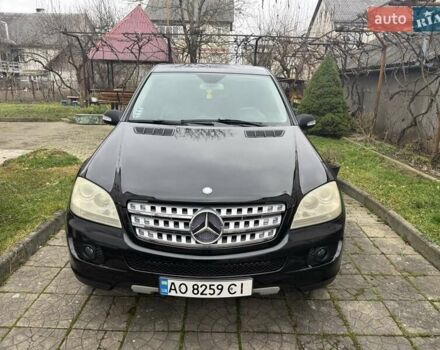 Черный Мерседес М-Класс, объемом двигателя 2.99 л и пробегом 270 тыс. км за 13600 $, фото 8 на Automoto.ua