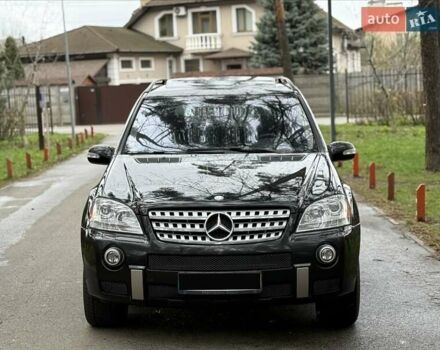 Черный Мерседес М-Класс, объемом двигателя 3.5 л и пробегом 174 тыс. км за 10950 $, фото 16 на Automoto.ua