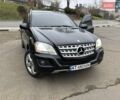 Чорний Мерседес М-Клас, об'ємом двигуна 2.99 л та пробігом 370 тис. км за 10900 $, фото 1 на Automoto.ua