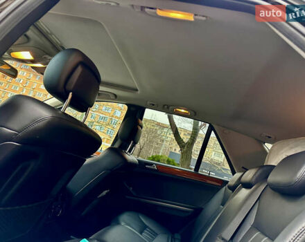 Чорний Мерседес М-Клас, об'ємом двигуна 3 л та пробігом 255 тис. км за 14000 $, фото 26 на Automoto.ua