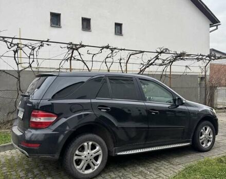 Черный Мерседес М-Класс, объемом двигателя 2.99 л и пробегом 270 тыс. км за 13600 $, фото 6 на Automoto.ua