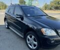 Чорний Мерседес М-Клас, об'ємом двигуна 3.5 л та пробігом 112 тис. км за 11500 $, фото 1 на Automoto.ua