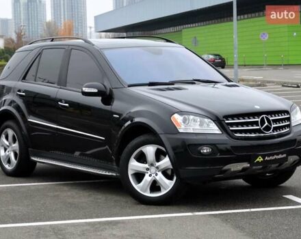 Чорний Мерседес М-Клас, об'ємом двигуна 3.5 л та пробігом 197 тис. км за 9999 $, фото 2 на Automoto.ua