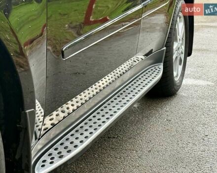 Черный Мерседес М-Класс, объемом двигателя 3.5 л и пробегом 174 тыс. км за 10999 $, фото 72 на Automoto.ua