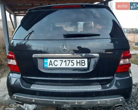 Черный Мерседес М-Класс, объемом двигателя 2.99 л и пробегом 307 тыс. км за 15300 $, фото 11 на Automoto.ua