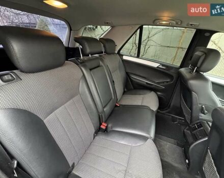 Черный Мерседес М-Класс, объемом двигателя 2.99 л и пробегом 270 тыс. км за 13600 $, фото 3 на Automoto.ua