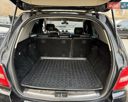 Черный Мерседес М-Класс, объемом двигателя 3.5 л и пробегом 192 тыс. км за 12500 $, фото 9 на Automoto.ua