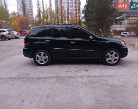 Чорний Мерседес М-Клас, об'ємом двигуна 3.5 л та пробігом 234 тис. км за 13500 $, фото 20 на Automoto.ua