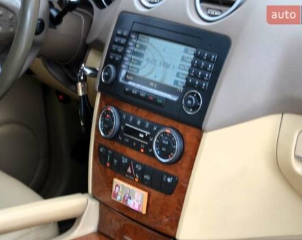 Чорний Мерседес М-Клас, об'ємом двигуна 3.5 л та пробігом 197 тис. км за 9999 $, фото 40 на Automoto.ua