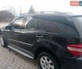 Чорний Мерседес М-Клас, об'ємом двигуна 3 л та пробігом 266 тис. км за 13500 $, фото 1 на Automoto.ua