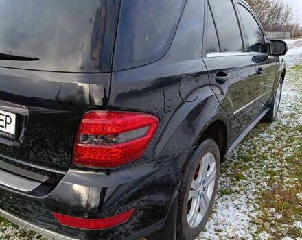 Черный Мерседес М-Класс, объемом двигателя 3 л и пробегом 301 тыс. км за 12800 $, фото 7 на Automoto.ua