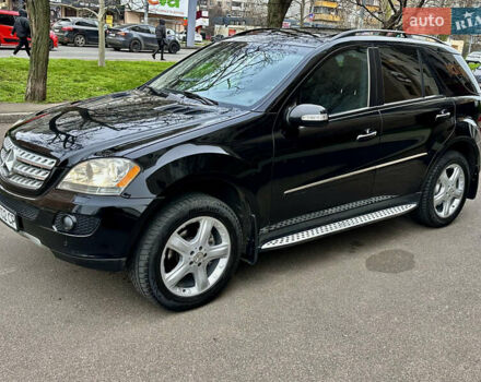 Чорний Мерседес М-Клас, об'ємом двигуна 3 л та пробігом 255 тис. км за 14000 $, фото 15 на Automoto.ua