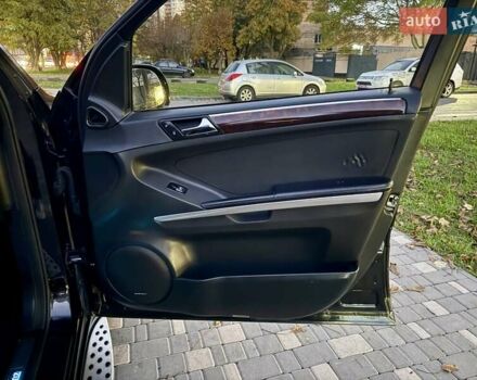 Мерседес М-Класс 2008 в Одессе на Automoto.ua Черный Мерседес М-Класс, объемом двигателя 3.5 л и пробегом 247 тыс. км за 10800 $, фото 36 на Automoto.ua