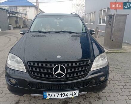 Чорний Мерседес М-Клас, об'ємом двигуна 3 л та пробігом 266 тис. км за 13500 $, фото 6 на Automoto.ua