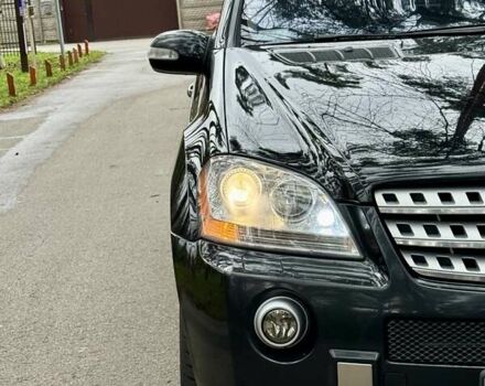 Черный Мерседес М-Класс, объемом двигателя 3.5 л и пробегом 174 тыс. км за 10950 $, фото 40 на Automoto.ua