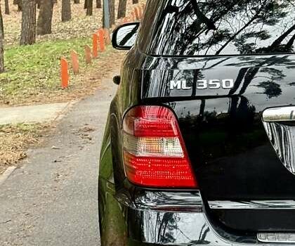 Черный Мерседес М-Класс, объемом двигателя 3.5 л и пробегом 174 тыс. км за 10999 $, фото 76 на Automoto.ua