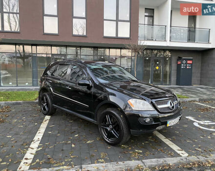 Чорний Мерседес М-Клас, об'ємом двигуна 3.5 л та пробігом 218 тис. км за 9500 $, фото 6 на Automoto.ua