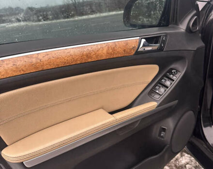 Черный Мерседес М-Класс, объемом двигателя 3.5 л и пробегом 242 тыс. км за 8000 $, фото 4 на Automoto.ua