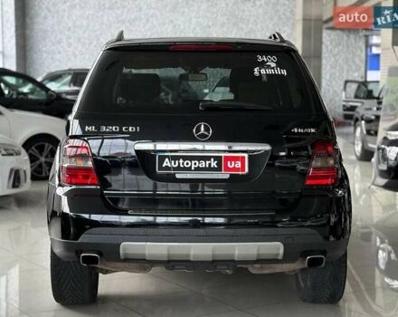 Черный Мерседес М-Класс, объемом двигателя 3 л и пробегом 264 тыс. км за 12240 $, фото 6 на Automoto.ua