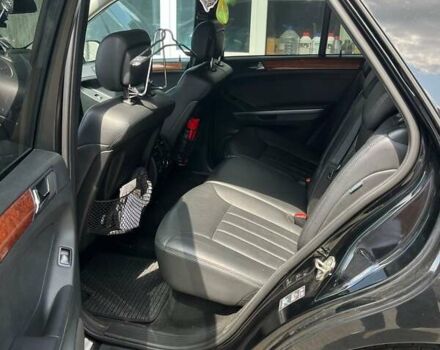 Черный Мерседес М-Класс, объемом двигателя 3 л и пробегом 248 тыс. км за 15400 $, фото 5 на Automoto.ua