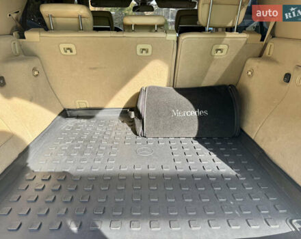 Черный Мерседес М-Класс, объемом двигателя 6.21 л и пробегом 174 тыс. км за 18999 $, фото 8 на Automoto.ua