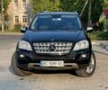 Чорний Мерседес М-Клас, об'ємом двигуна 3 л та пробігом 265 тис. км за 14500 $, фото 2 на Automoto.ua