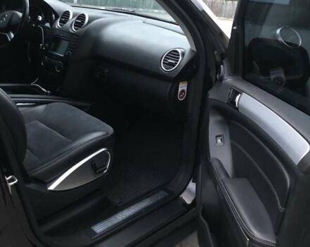 Черный Мерседес М-Класс, объемом двигателя 2.99 л и пробегом 363 тыс. км за 15500 $, фото 19 на Automoto.ua