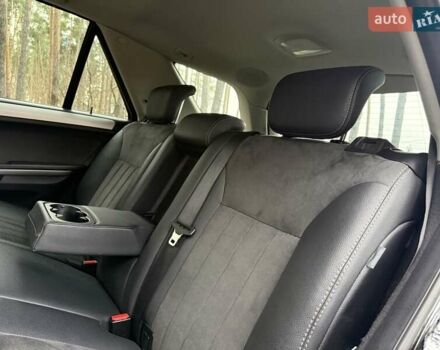 Черный Мерседес М-Класс, объемом двигателя 3.5 л и пробегом 174 тыс. км за 10950 $, фото 26 на Automoto.ua