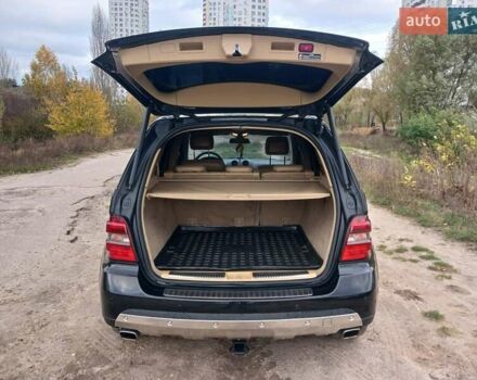 Чорний Мерседес М-Клас, об'ємом двигуна 3.5 л та пробігом 234 тис. км за 13500 $, фото 4 на Automoto.ua