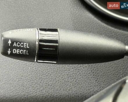 Черный Мерседес М-Класс, объемом двигателя 3.5 л и пробегом 174 тыс. км за 10950 $, фото 58 на Automoto.ua