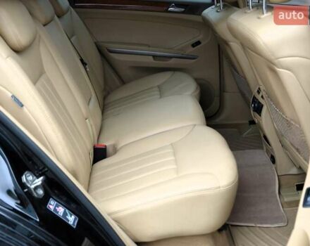 Чорний Мерседес М-Клас, об'ємом двигуна 3.5 л та пробігом 197 тис. км за 9999 $, фото 33 на Automoto.ua