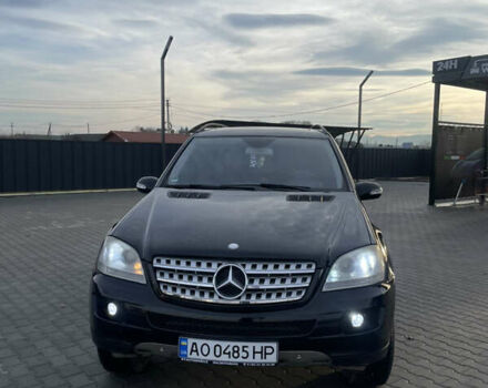 Чорний Мерседес М-Клас, об'ємом двигуна 2.99 л та пробігом 315 тис. км за 12999 $, фото 1 на Automoto.ua