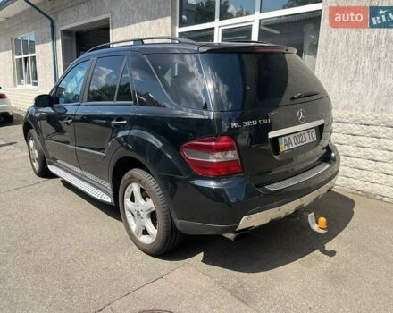 Черный Мерседес М-Класс, объемом двигателя 3 л и пробегом 248 тыс. км за 15400 $, фото 1 на Automoto.ua