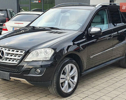 Черный Мерседес М-Класс, объемом двигателя 3 л и пробегом 177 тыс. км за 15300 $, фото 1 на Automoto.ua